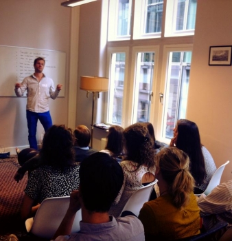 Invasie op Rokin 69: 12 slimme en creatieve studenten in aantocht!